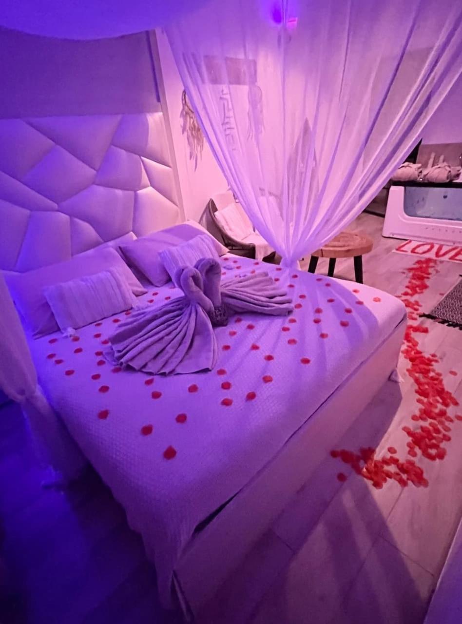 Villa Cocoon - Love Room Cocooning & 50 Nuances Cuges-les-Pins Εξωτερικό φωτογραφία